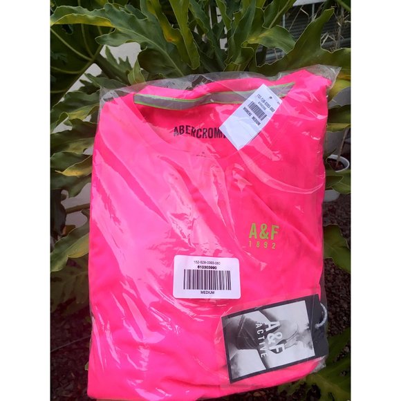 A&F Woman's Active Long Sleeve Tee in Pink (medium) - Picture 8 of 8